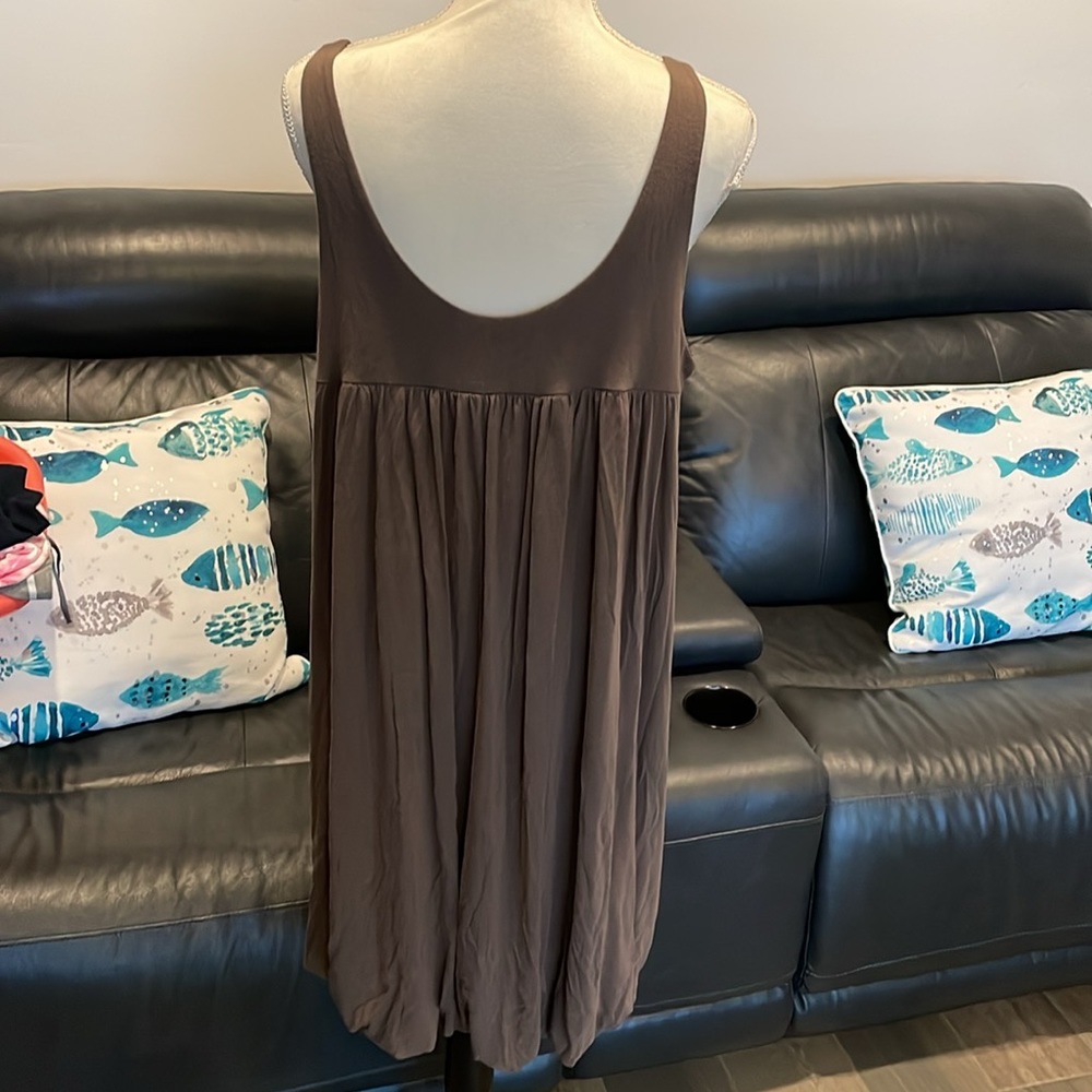 Dress - Picture 3 of 7